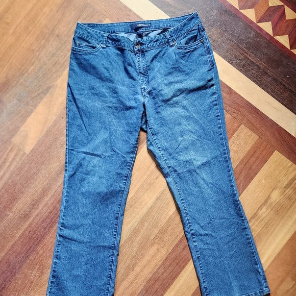 Denim 24/7 Medium Wash Boot Cut Jeans Size 14W - Picture 7 of 14